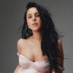 Джамала рассекретила, сколько кило набрала после третьей беременности, и на новых фото показала фигуру