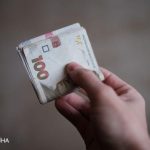 Переселенцы в Украине смогут получить новый вид выплат: какие будут условия