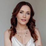 Наталка Денисенко в купальнике похвасталась похудевшей фигурой и показала, как развлекается на яхте