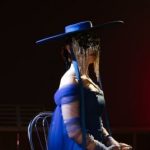 Загадочная Klavdia Petrivna впервые засветила лицо: имя певицы, которая прячется под маской