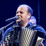 Известный украинский певец уволился из рядов ВСУ и объяснил, как ему это удалось