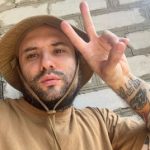 Жена звезды “Лиги Смеха” Виктора Розового показала его сразу после операции на голове