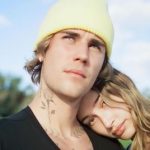 Джастин Бибер впервые стал отцом и показал новорожденного малыша