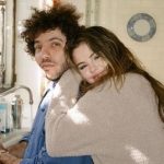 Селена Гомес намекнула на свадьбу с известным продюсером после восьми месяцев отношений