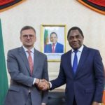 Кулеба рассказал президенту Замбии о подготовке Украины ко второму Саммиту мира