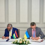Украина и Маврикий подписали соглашение о безвизе
