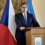 Глава МИД Чехии: По международному праву Украина может обороняться на территории агрессора