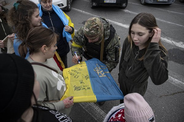 День флага. Как сине-желтый флаг в Украине стал символом борьбы за свободу