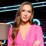 Екатерина Осадчая показалась беременной и сообщила о важном празднике в семье