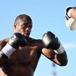 Бокс: Дюбуа нокаутировал Джошуа в пятом раунде