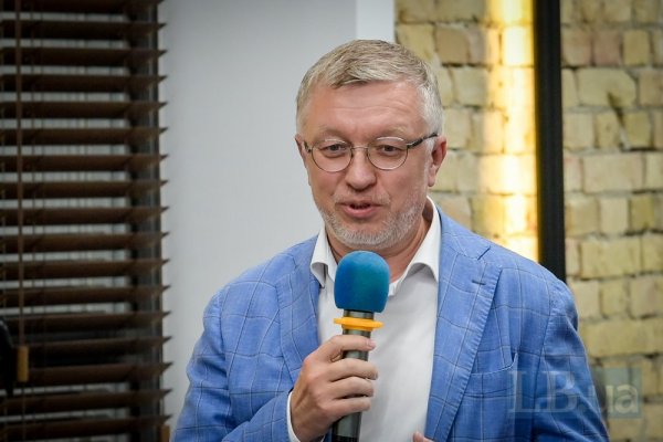 “Підвищення податків і новий суспільний договір”. Репортаж з “Нової країни” 
                                