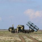 Украина могла ударить по составам РФ в Мариуполе крылатой ракетой “Нептун”, – Defence Express