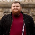 Известный украинский комик рассказал о походе в ТЦК и как реагирует на хейт, что не на фронте