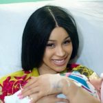 Известная скандальная реперка Cardi B в третий раз стала мамой и засветилась с мужем, с которым развелась
