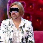 Похожий на Винника певец назвал, при каком условии раскроет свое настоящее лицо: “Готов выйти голышом”