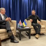 Зеленский обсудил со Стармером детали усиления Украины