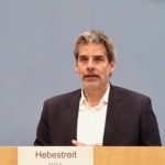 Мир между Украиной и Россией не должен быть продиктован Кремлем – спикер правительства ФРГ