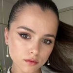 Мила Сивацкая показала редкие романтические фото с женихом и поздравила его с важным праздником