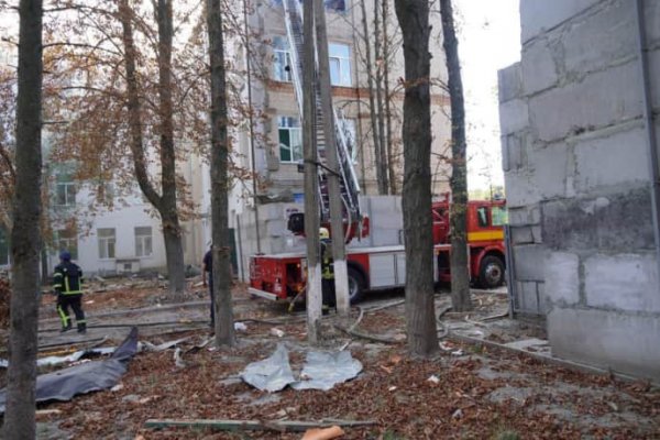 Удар по больнице Сум: возросло количество погибших и раненых