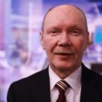 Эксперт считает правильным, что Зеленский сейчас не обнародует широкой публике план победы