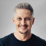 Александр Педан на фото 21-летней давности показал, какой была его свадьба с женой