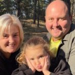 Юрий Ткач после признания о кризисе в браке показался с женой на отдыхе