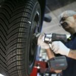 Зимние шины на авто: стоит ли спешить переобуваться в октябре