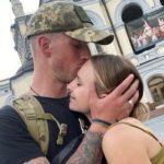 Известная певица впервые за длительное время высказалась о муже-воине: “Он в психбольнице”