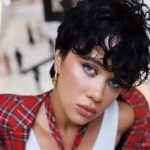 Lida Lee полностью обнажилась в новом клипе и дерзко попозировала с огромным питоном