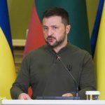 По тысяче на человека. Зеленский анонсировал выплаты украинцам с 1 декабря