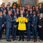 Украинский футболист встретился в Белом доме с Джо Байденом