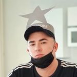 Андрей Данилко показал, как с “мамой” Сердючки и известным певцом 51-летие отпраздновал