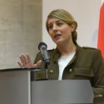 Глава МИД Канады: Для возвращения пленных и депортированных украинцев нужны посредники