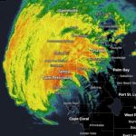 Ураган “Милтон” достиг берегов Флориды