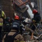 Удар по Кривому Рогу: из-под завалов извлекли тела троих детей