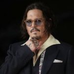 Девушка-россиянка Джонни Деппа заговорила о свадьбе и похвасталась кольцом: “Я обручена”