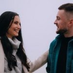 Рэпер-военный Yarmak на романтическом фото показал жену-красавицу и нежно поздравил ее с 35-летием