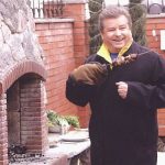 Поплавский пользуется имением и авто, которых не декларировал