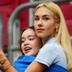 Даша Квиткова показала свою 16-летнюю сестру и ошеломила их сходством