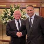 Сикорский ожидает сотрудничества с Келлогом ради Украины