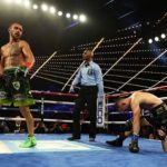 Ломаченко стал обладателем 2 чемпионских поясов в легком весе