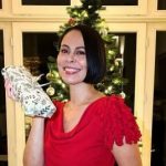 Экс-жена Кличко показалась сразу с тремя их детьми в забавных новогодних образах