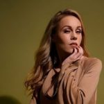 Alyosha перенесла операцию и разрыла свой диагноз: “Ставила сетку”