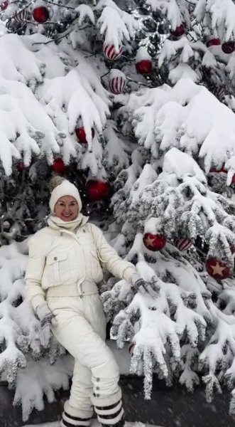 
Бужинская показала отдых с 7-летними детьми-близнецами и удивила, как они изменились
