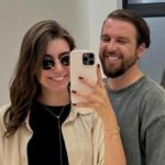 42-летний лидер “Без Обмежень” после заявления о романе с пиарщицей восхитил горячими поцелуями