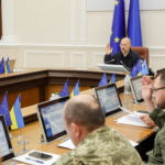 Кабмин предлагает Советам усилить ответственность за нарушение комендантского часа