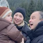 58-летний Виктор Павлик показался на лыжах с 3-летним сыном, которого впервые учил кататься