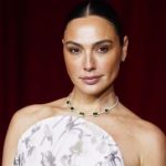 Звезде “Чудо-женщины” Галь Гадот на восьмом месяце беременности экстренно сделали операцию на мозге