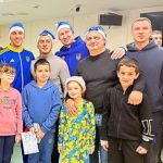 Украинские спортсмены посетили лечащих детей в Охматдете
