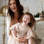 Наталка Карпа восхитила счастливыми фото с подросшей дочерью и нежно поздравила ее с 5-летием